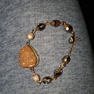 Ladies Raw stone custome made beaded bracelet (one of a kind)